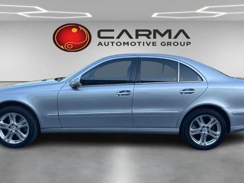 Used 2005 Mercedes-Benz E 500 4MATIC Sedan image 2