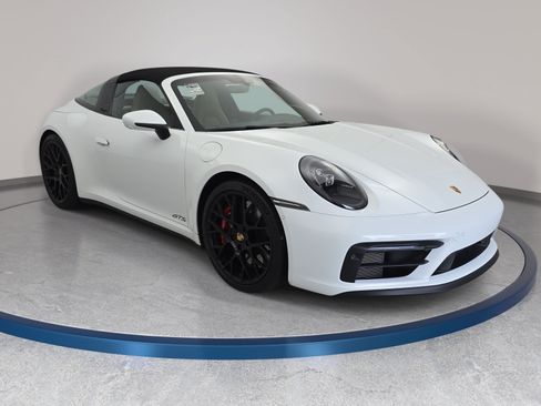 Used 2022 Porsche 911 Targa 4 GTS AWD/4WD image 3