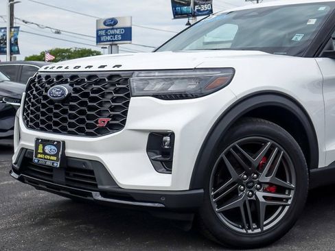 Certified 2025 Ford Explorer ST w/ Sun And Sound Package AWD/4WD image 3