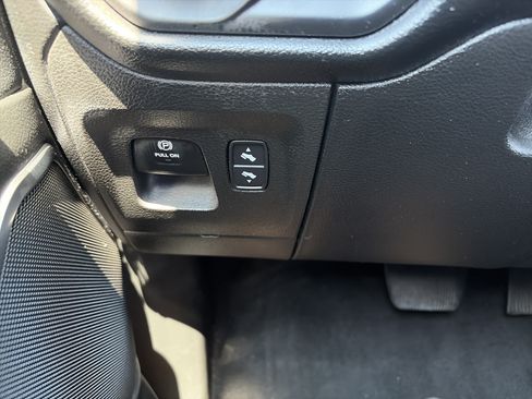 Used 2020 RAM 1500 Laramie AWD/4WD image 24