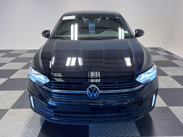 Certified 2024 Volkswagen Jetta Sport FWD image 2