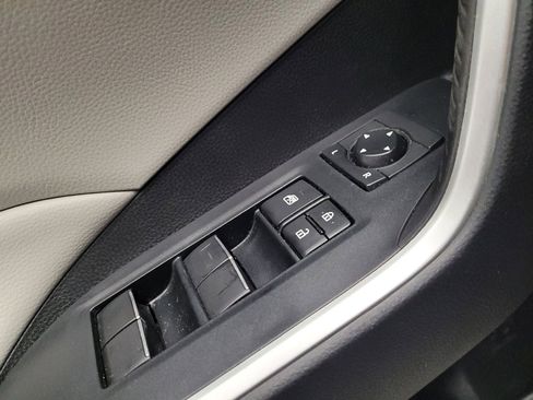 Used 2020 Toyota RAV4 XLE Premium w/ Carpet Mat Package FWD image 27