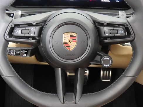Certified 2026 Porsche Cayenne S AWD/4WD image 19