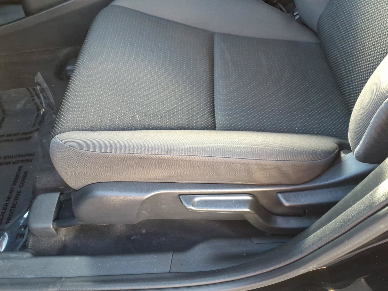 Used 2022 Honda HR-V LX image 14