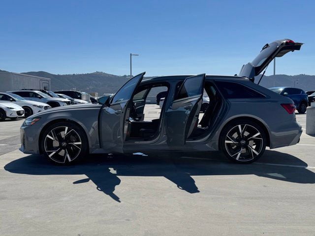 Used 2025 Audi RS 6 performance w/ Matte Carbon Package AWD/4WD image 27