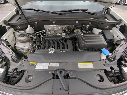 Used 2023 Volkswagen Atlas SE w/ Black Wheel Package image 34
