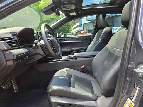 Used 2025 Toyota Camry XSE w/ Premium Package AWD/4WD image 20