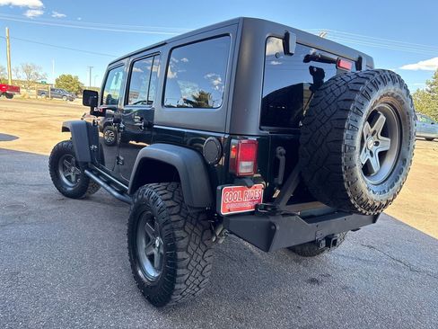 Used 2012 Jeep Wrangler Unlimited Rubicon w/ Connectivity Group image 49