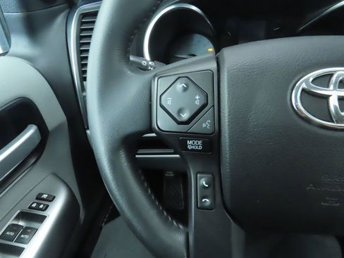 Used 2021 Toyota Sequoia Limited image 11