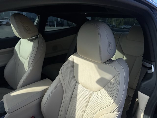 Used 2024 BMW 430i Coupe w/ M Sport Package RWD image 13