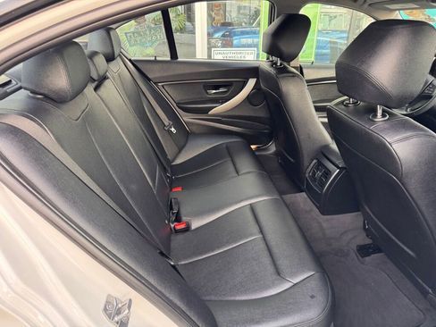 Used 2015 BMW 320i Sedan image 18