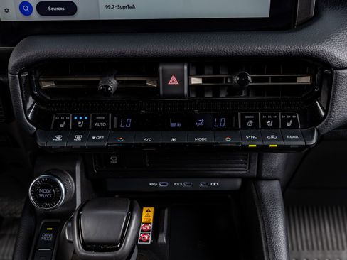 Used 2025 Toyota Land Cruiser w/ Premium Package image 24