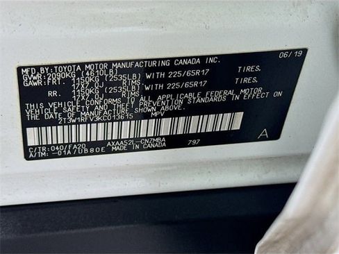 Certified 2019 Toyota RAV4 XLE w/ Convenience Package image 32