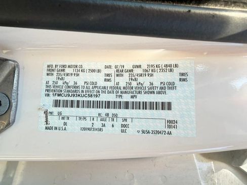 Used 2019 Ford Escape Titanium w/ U9j03 - Titanium Tow Package AWD/4WD image 36