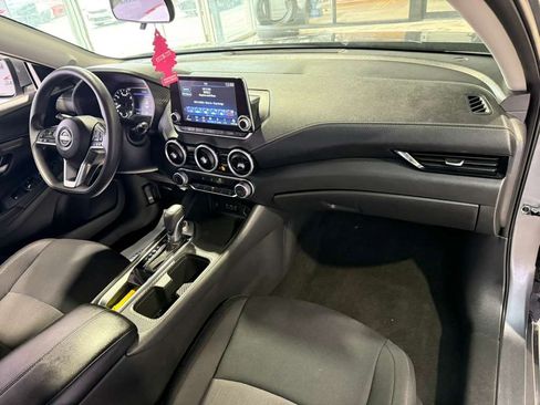 Used 2024 Nissan Sentra SV FWD image 52