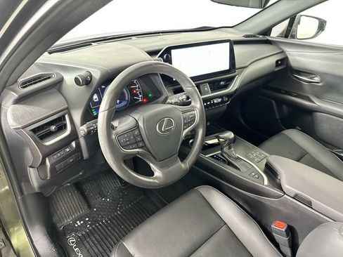 Used 2024 Lexus UX 250h AWD w/ Premium Package image 3