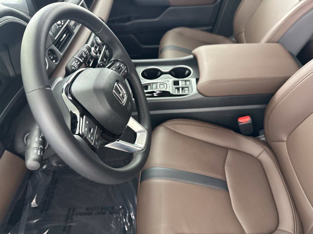 Certified 2026 Honda Pilot Touring image 22