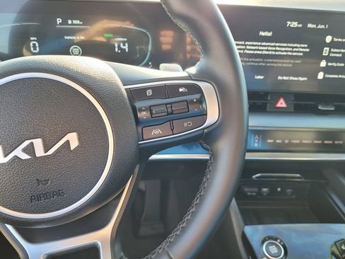 Used 2025 Kia Sportage EX w/ EX Premium Package AWD/4WD image 21
