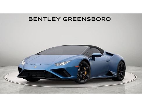 Used 2020 Lamborghini Huracan EVO RWD image 17