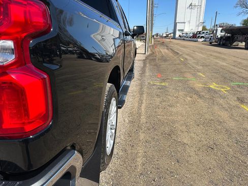Used 2022 Chevrolet Silverado 1500 LTZ AWD/4WD image 23