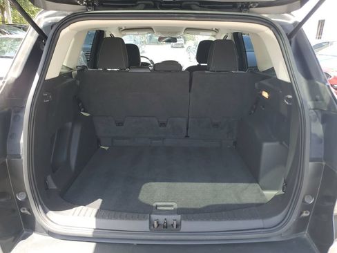 Used 2018 Ford Escape SE FWD image 9