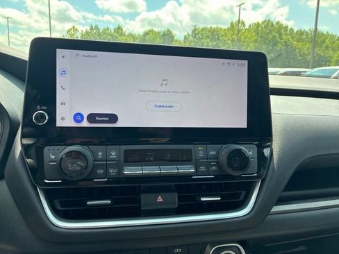 Used 2024 Toyota Grand Highlander FWD image 10