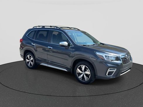 Used 2019 Subaru Forester Touring AWD/4WD image 2