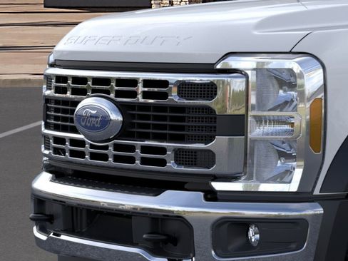 New 2026 Ford F600 4x4 Regular Cab Super Duty w/ XL Chrome Package image 17