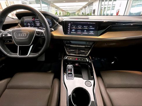 Used 2023 Audi e-tron GT Prestige w/ Prestige Package image 14