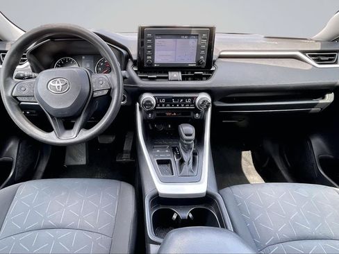 Used 2020 Toyota RAV4 XLE w/ All Weather Liner Package FWD image 16
