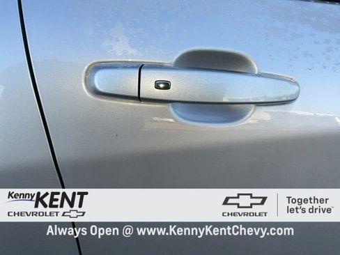 Used 2020 Chevrolet Equinox LS w/ LS Convenience Package image 13