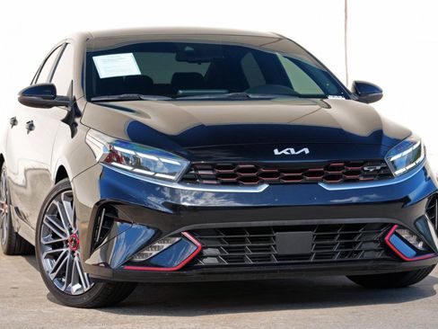Used 2022 Kia Forte GT w/ GT Technology Package FWD image 2