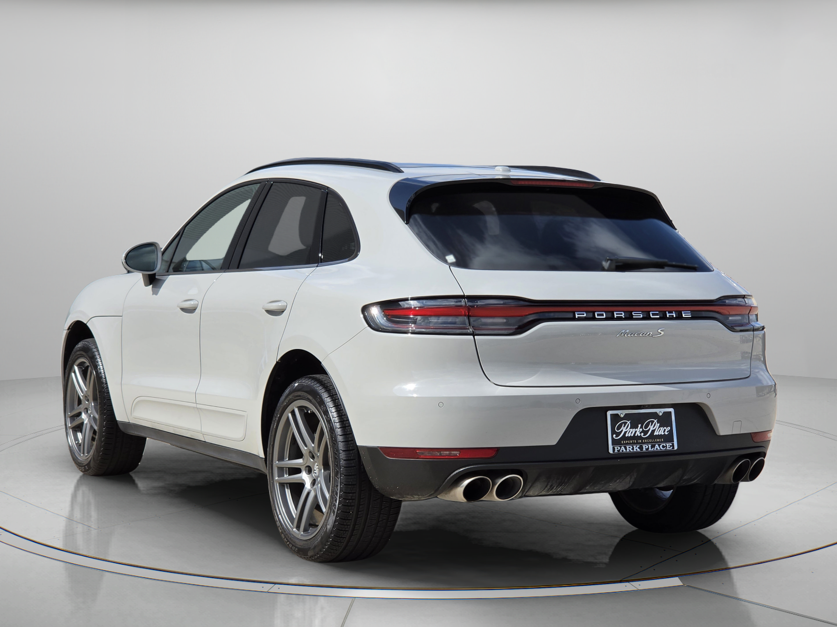 Used 2020 Porsche Macan S AWD/4WD image 3