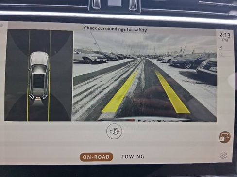 Used 2023 Jaguar F-PACE R-Dynamic S image 27