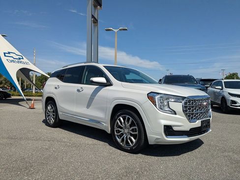 Used 2022 GMC Terrain Denali AWD/4WD image 1