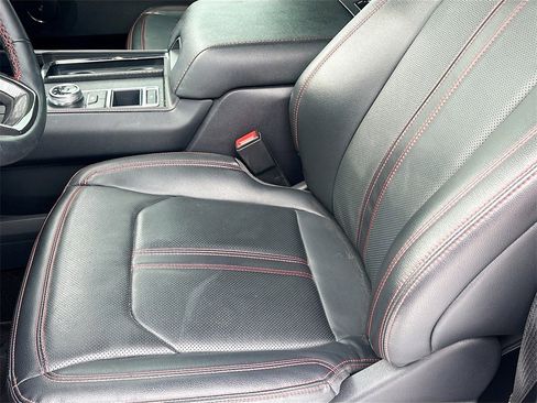 Used 2024 Ford Expedition Limited image 20