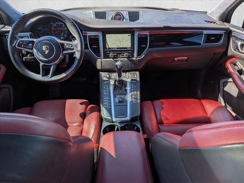 Used 2016 Porsche Macan Turbo AWD/4WD image 18