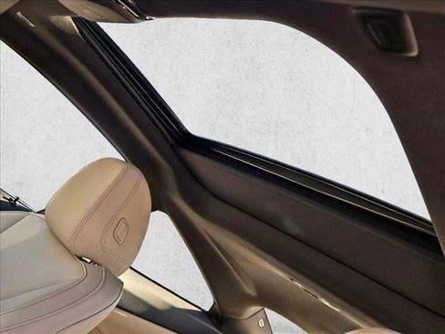 Used 2022 BMW 430i Coupe w/ Convenience Package image 17