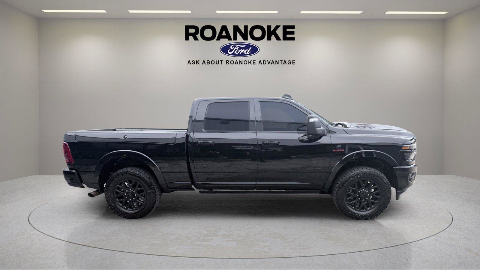 Used 2026 RAM 3500 Limited AWD/4WD image 30
