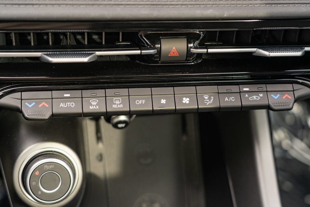 New 2024 Alfa Romeo Tonale Ti AWD/4WD image 25
