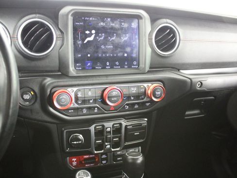 Used 2020 Jeep Gladiator Rubicon image 24