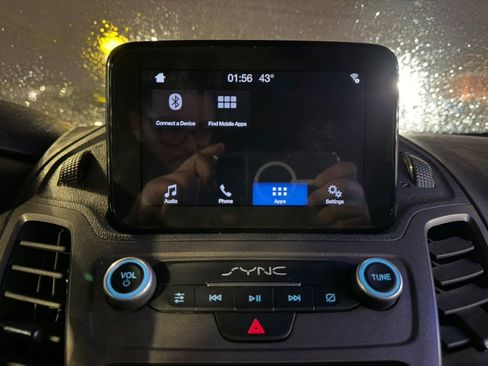 Used 2020 Ford Transit Connect XL image 44