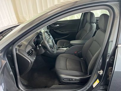 Used 2017 Chevrolet Malibu LT