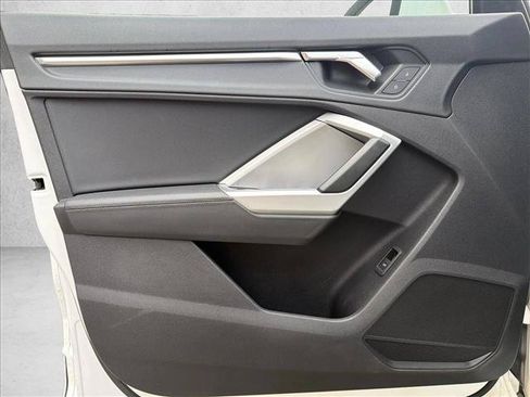 Used 2019 Audi Q3 2.0T Premium AWD/4WD image 10