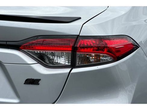 New 2026 Toyota Corolla SE w/ SE Package FWD image 31