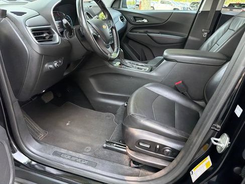Used 2020 Chevrolet Equinox LT w/ Midnight Edition FWD image 9
