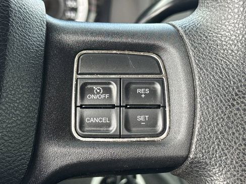 Used 2013 RAM 1500 Express RWD image 40