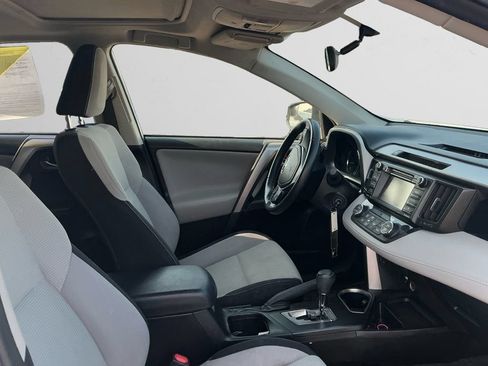 Used 2016 Toyota RAV4 XLE AWD/4WD image 15
