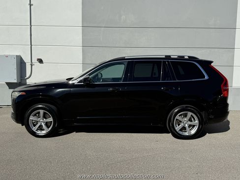 Used 2017 Volvo XC90 T5 Momentum w/ Vision Package image 3