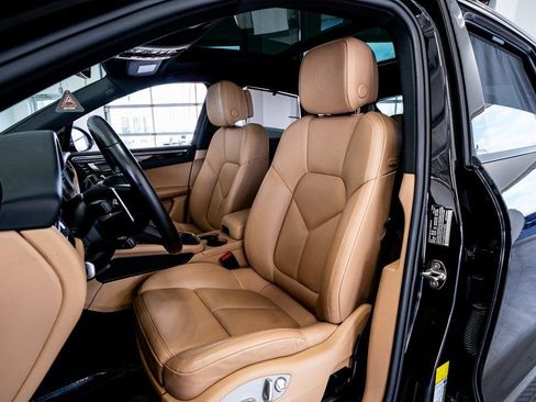 Used 2023 Porsche Macan image 33